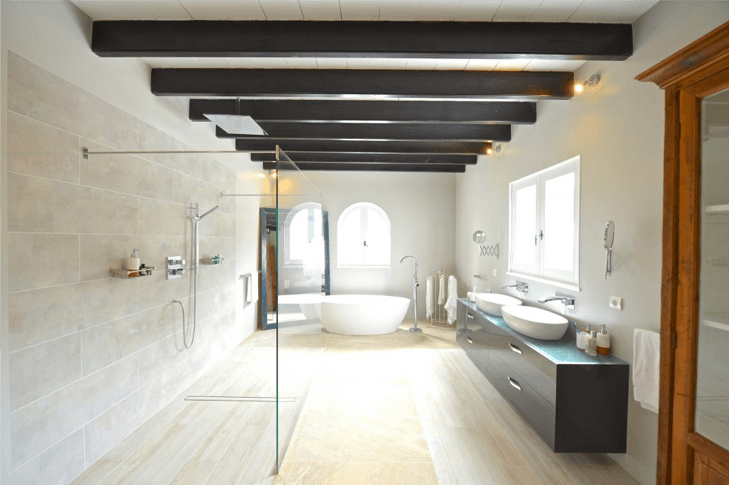 First floor master suite 2