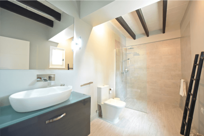 SHARED FOREST SUITE - 2 DOUBLE BEDS